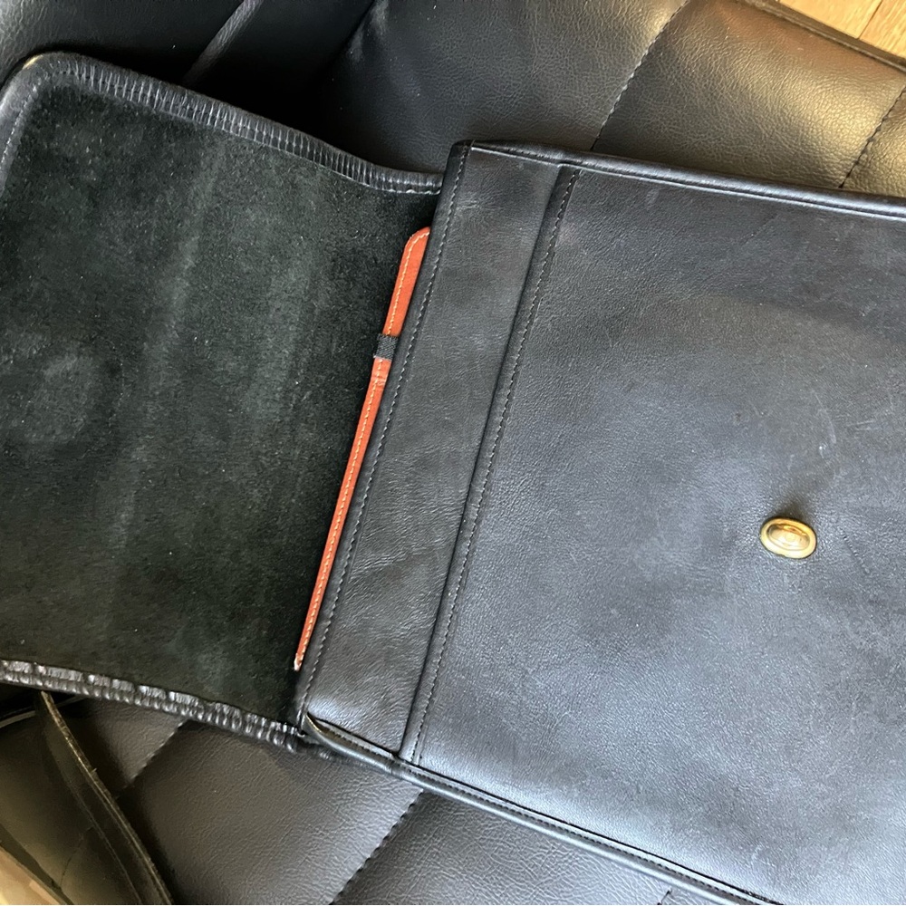 Vintage Coach Slim Pouch 9640 - Black Leather - NYC made late 70s RARE - Picture 9 of 16